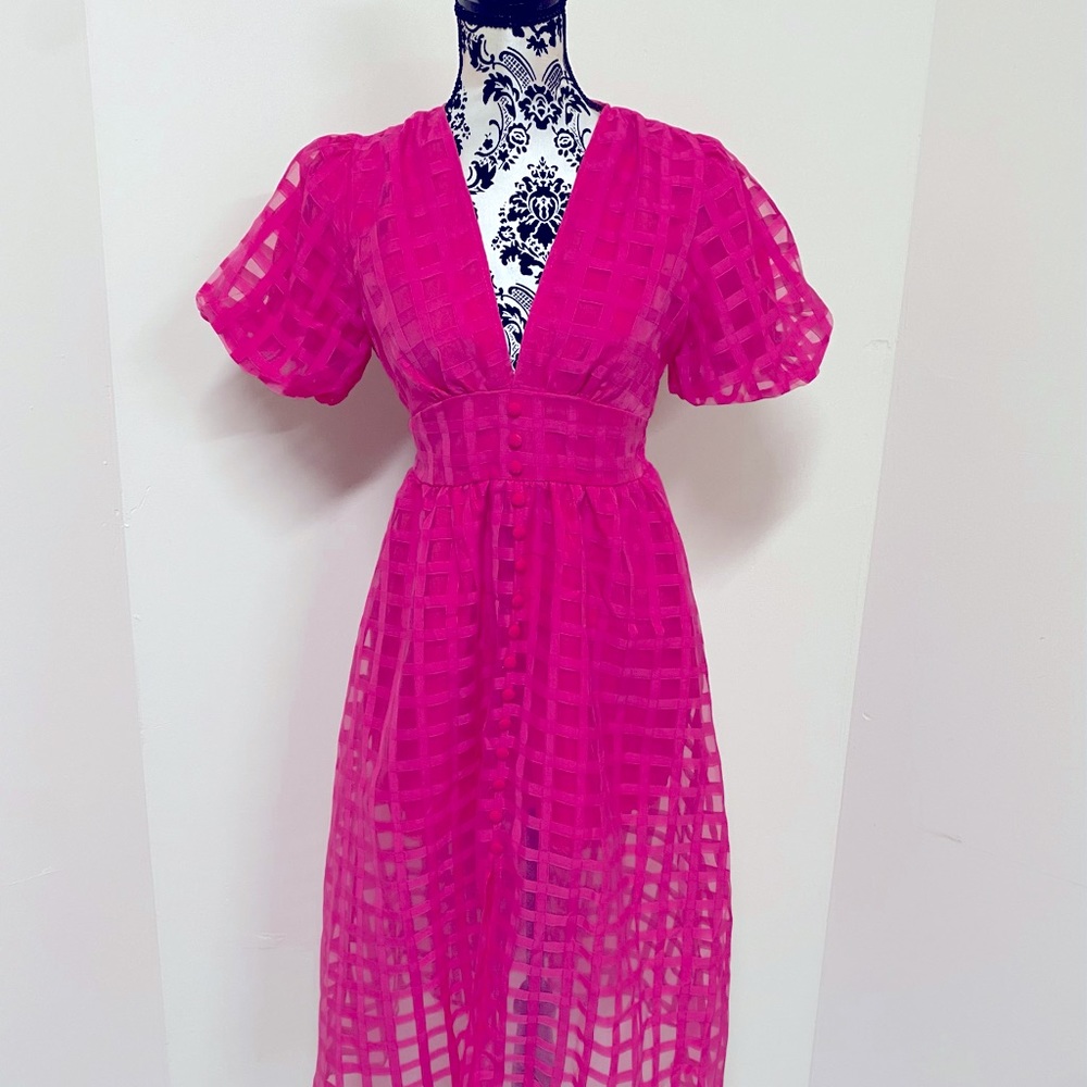 Puff sleeve V-neck, A-line hollow grid skirt, knee-high slip design